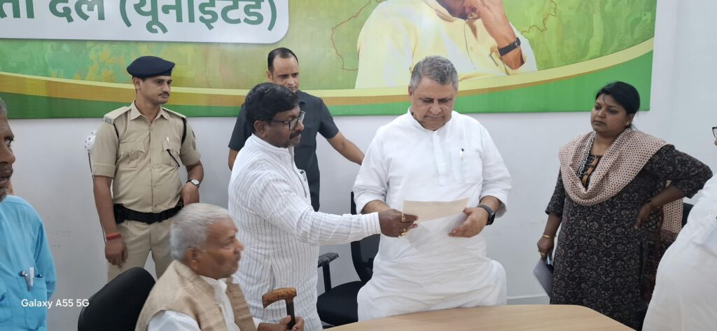 खगड़िया में बूढ़ी गंडक तटबंध पर पक्की सड़क और जलजमाव से निजात की पहल